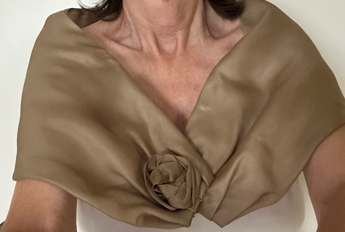 taupe capelet